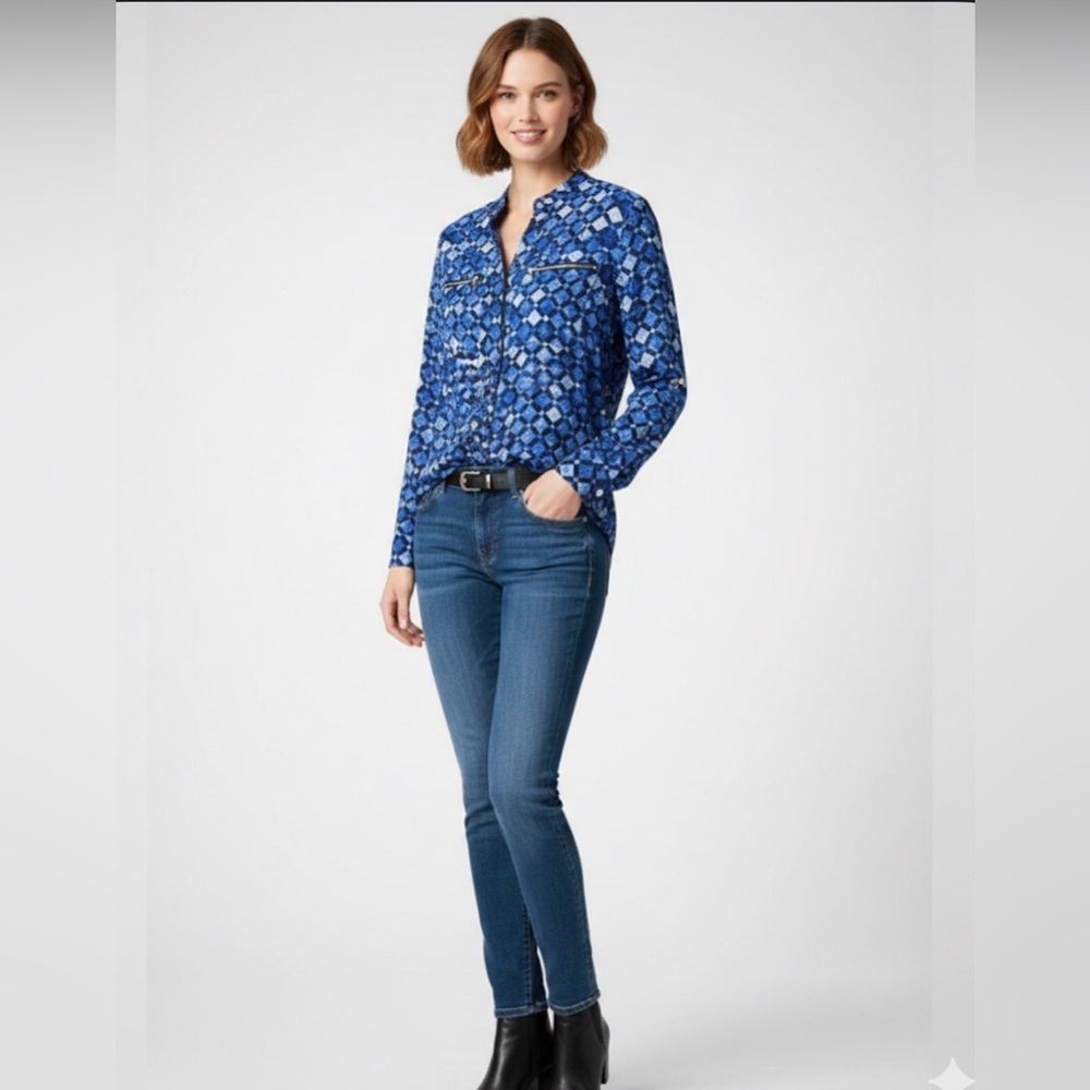 Michael Kors Blue and Black Geometric Top #tometogirl Fmedtersnean #summer